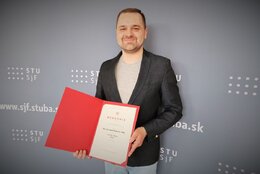 Ocenenie učiteľ roka 2022 získal doc. Mgr. Ing. Jan Rybář, PhD. 