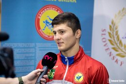 Máme víťaza Majstrovstiev SR v zápasení voľným štýlom v kategórii seniorov do 70kg