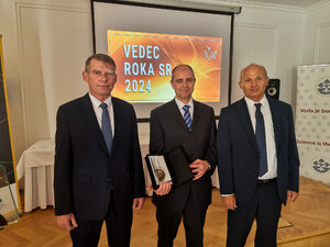Profesor Juraj Beniak získal prestížne ocenenie Technológ roka 2024